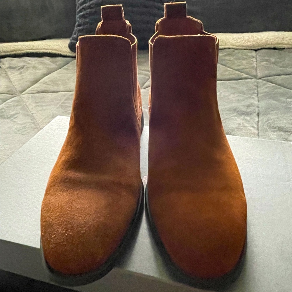 Men’s Chelsea Suede Boots